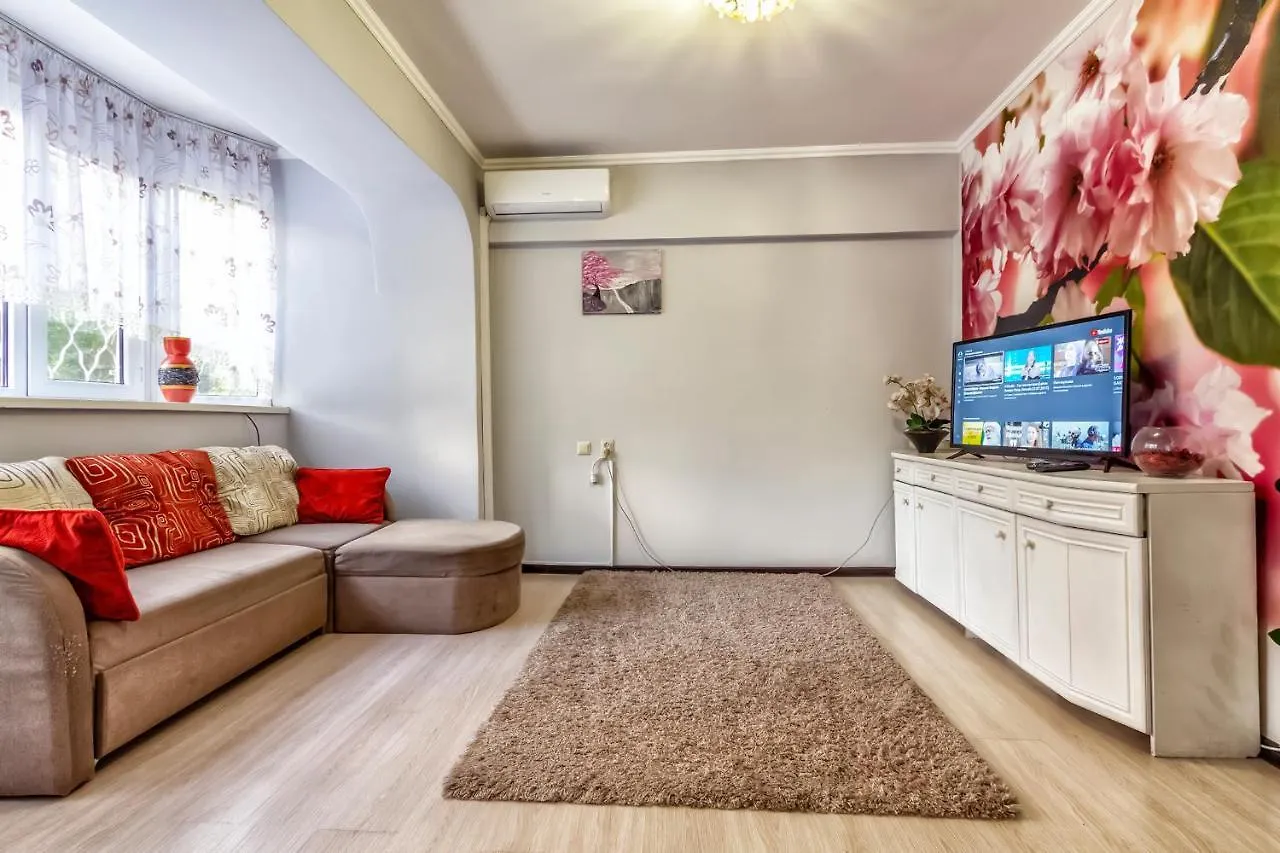 35 Traveler'S Choice In The City Center Ałma Ata Apartament